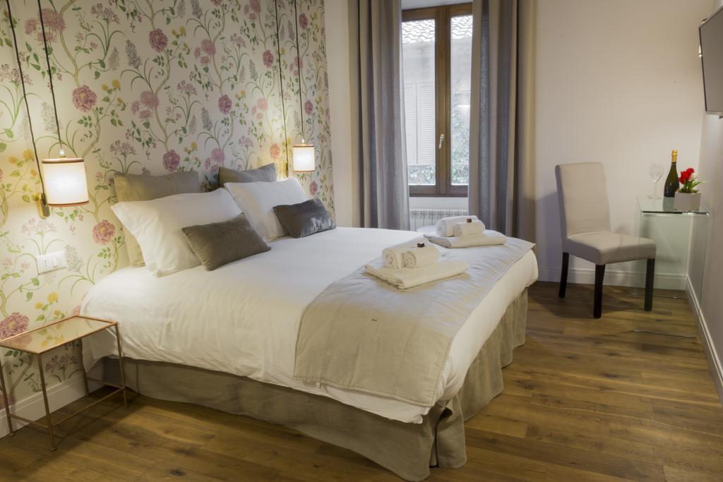 I Fiori De' Mario Suites โรม ภายนอก รูปภาพ